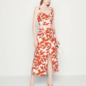 Banana Republic Red and White Skirt Set. Size 6